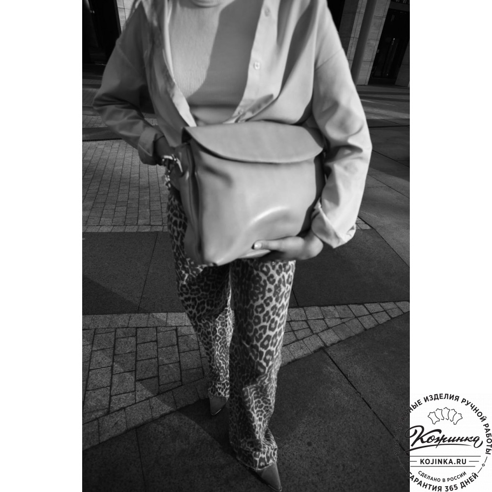 Кожаная женская сумка "Кейт" (синяя)